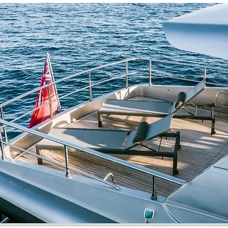 Luxury Yacht Sanlorenzo Botel *