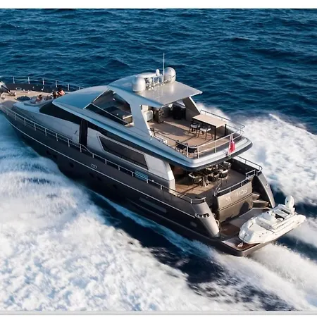 Botel Luxury Yacht Sanlorenzo Palma